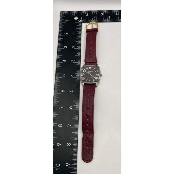 Gossip Women's Quartz Watch 30mm Adjustable Pebbled Red Band - New Battery - Picture 4 of 7